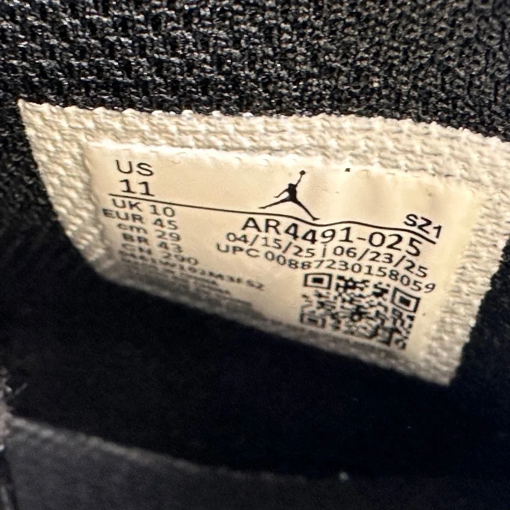 Nike Air Jordan 9 Retro Boots Shoes - Black/ Gum Light Brown (AR4491-025) New - Picture 12 of 13